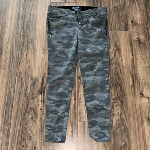 Democracy Gray Skinny Pants